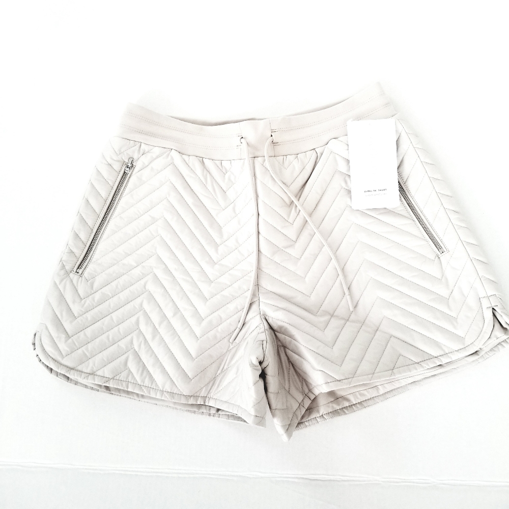 Athleta Apress Ski Short Size 8 - Picture 3 of 10